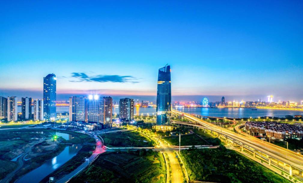 江西首個過百億元城區(qū)誕生,南昌的&ldquo;土豪區(qū)&rdquo;竟然不是紅谷灘和九龍湖?_財經(jīng)_網(wǎng)